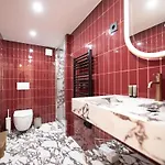 Chic Parisian Loft In Bastille Area