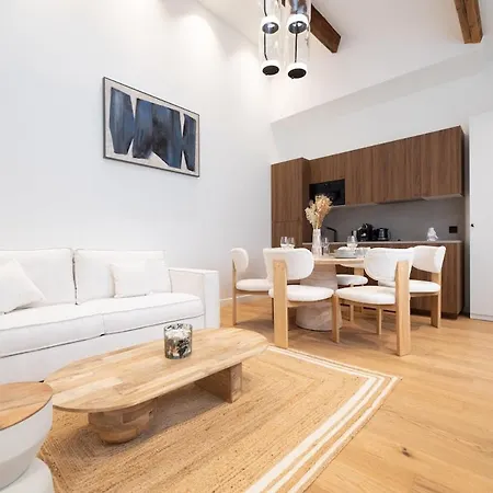 Chic Parisian Loft In Bastille Area *
