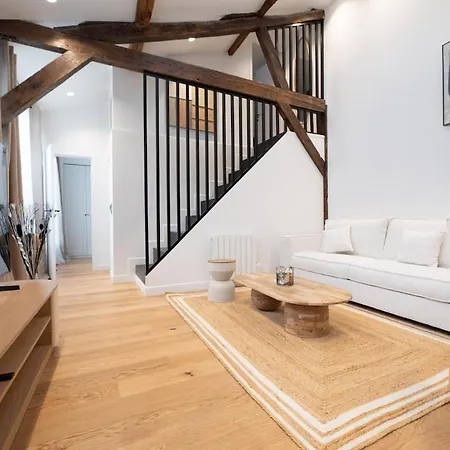شقة Chic Parisian Loft In Bastille Area باريس