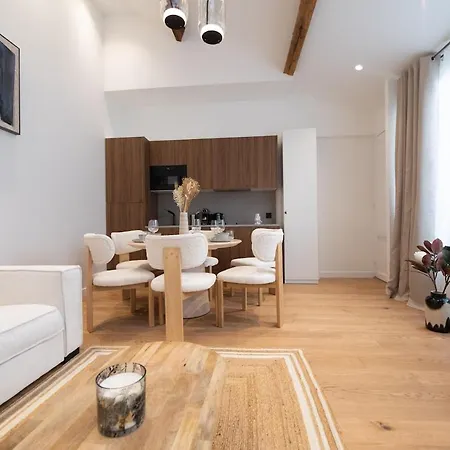 Chic Parisian Loft In Bastille Area アパート
