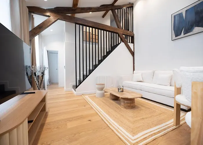شقة Chic Parisian Loft In Bastille Area باريس