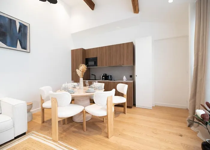 Chic Parisian Loft In Bastille Area Apartmán *